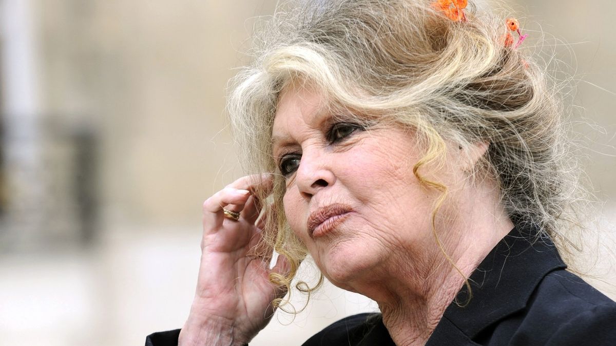 Brigitte Bardotová měla potíže s dýcháním